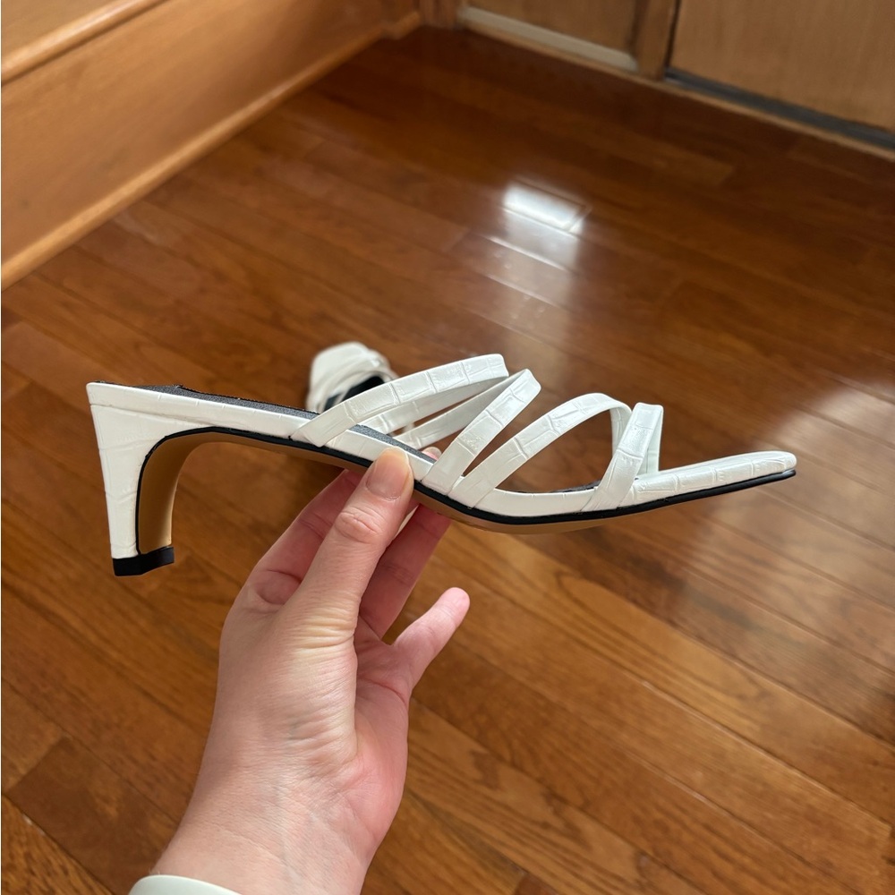 French Connection White Croc-Embossed Strappy Block Heel Sandals - Picture 4 of 7